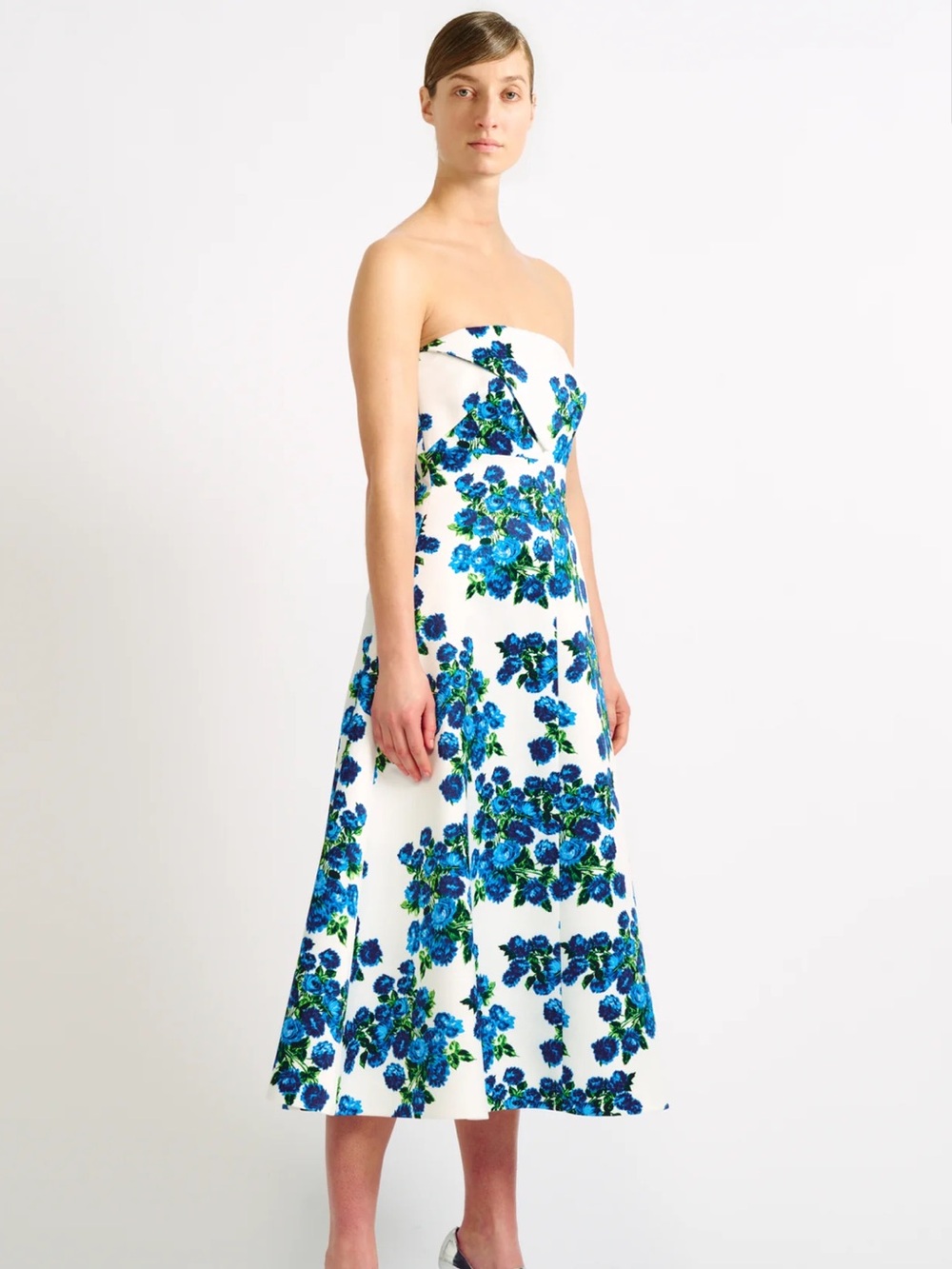 Emilia Wickstead SIMRAN BLUE FLORAL BOUQUET PRINT STRAPLESS DRESS